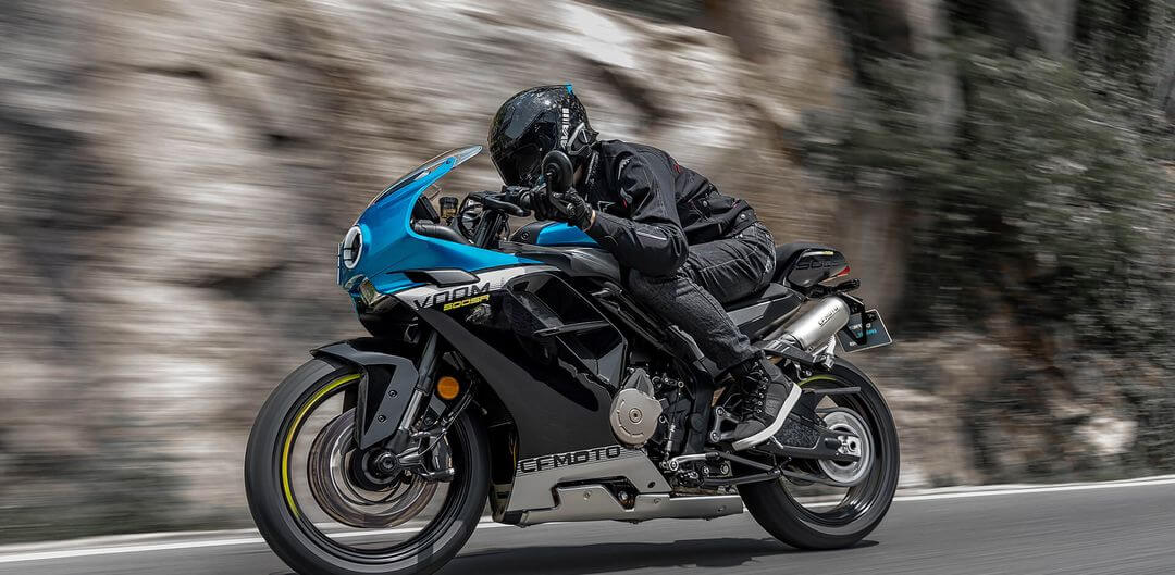 Retro-Racer mit Ram-Air